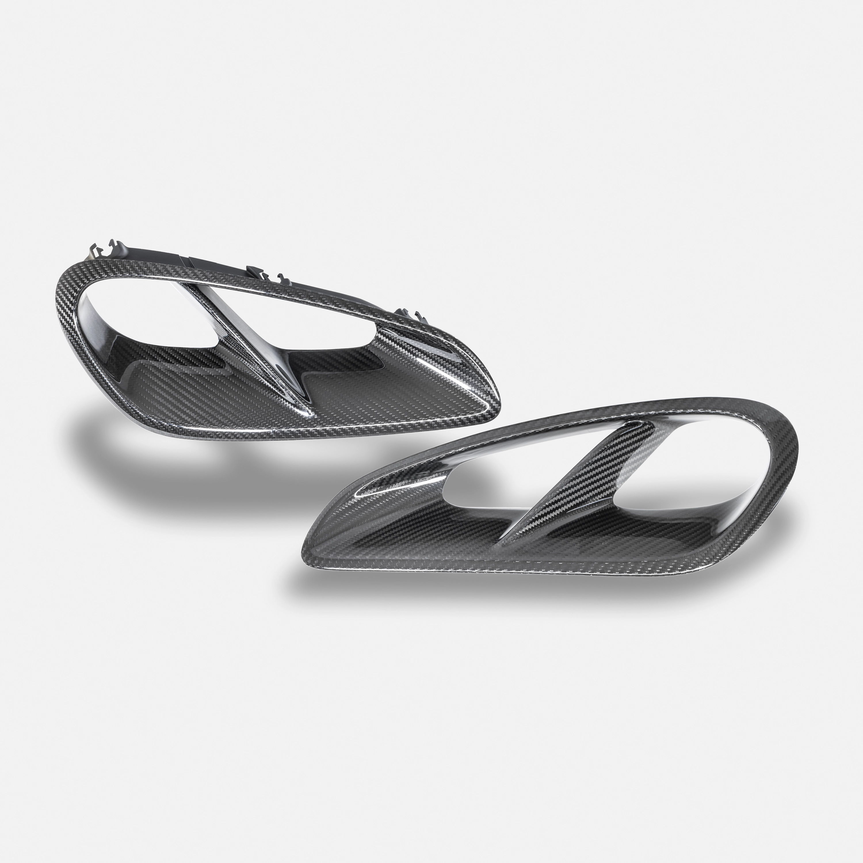 Porsche 911 (992) Turbo S  - Carbon Fiber Side Intake Covers