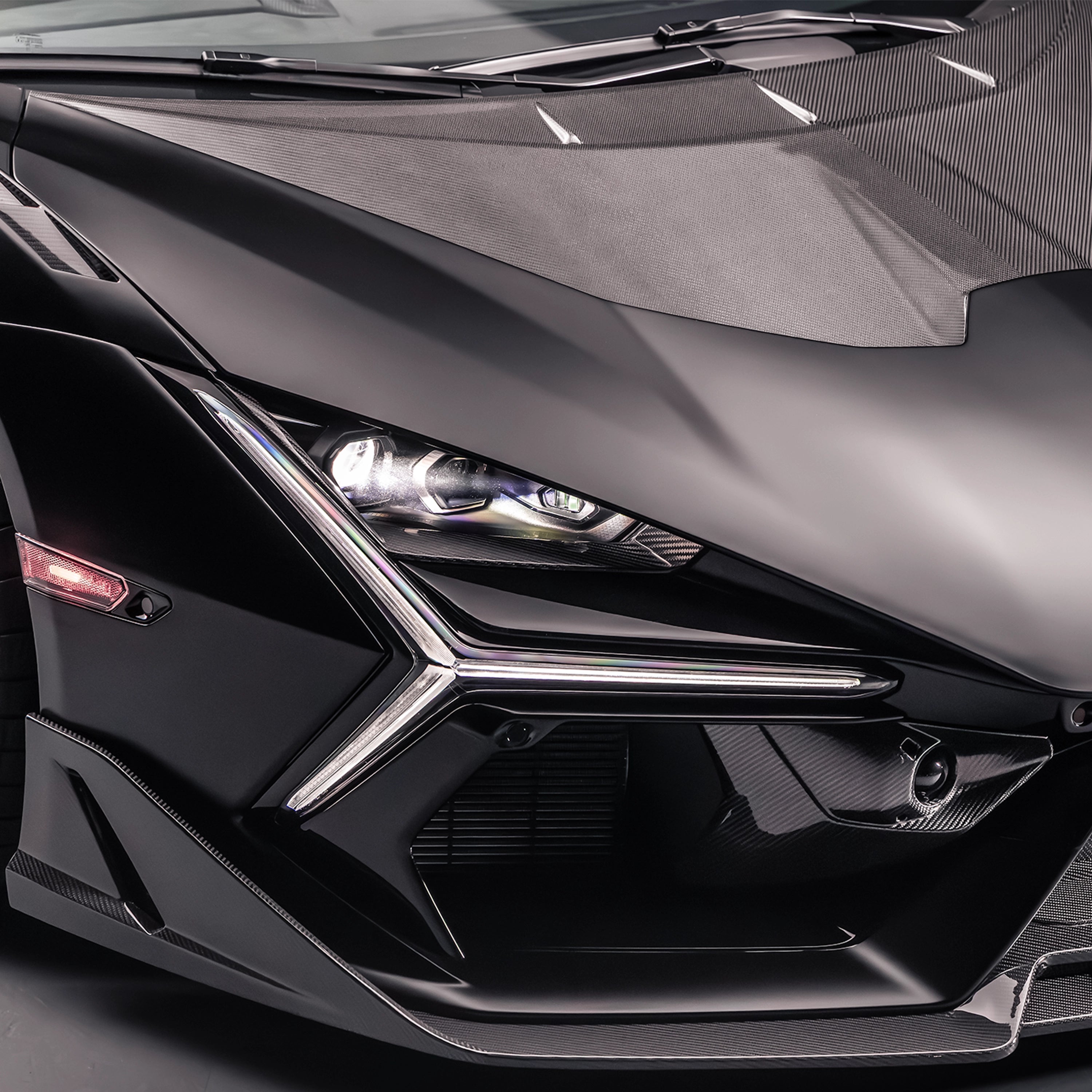 Lamborghini Revuelto - Carbon Fiber Fog Light Cover